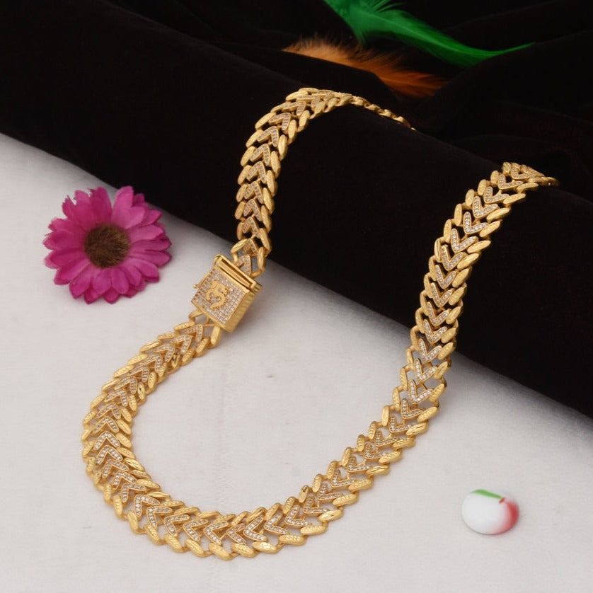 1 Gram Gold Plated V Shape Designer Design Best Quality Chain for Men - Style C601 - AmazingBaba