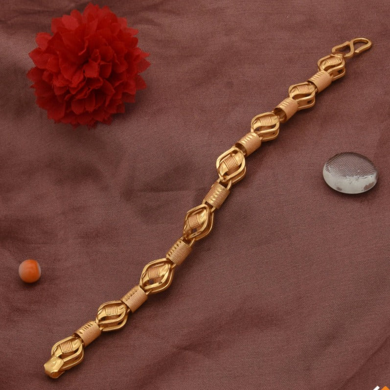 Kohli Superior Quality Gorgeous Design Gold Plated Bracelet for Men - Style B144 - AmazingBaba