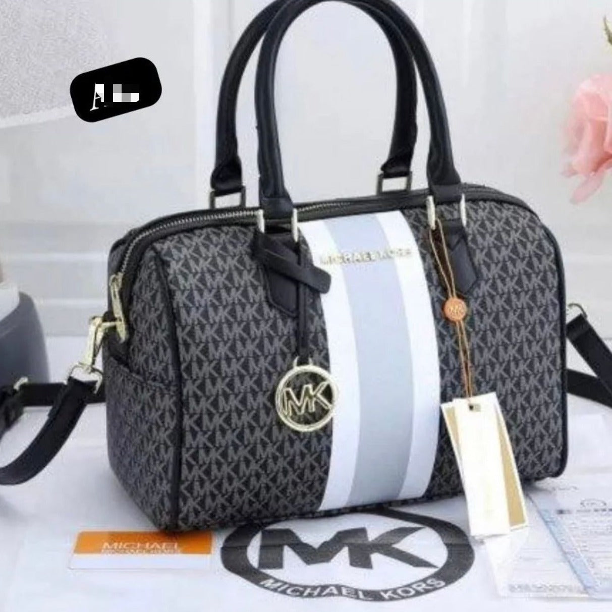 Amazing sleek and fashionable Bag - AmazingBaba