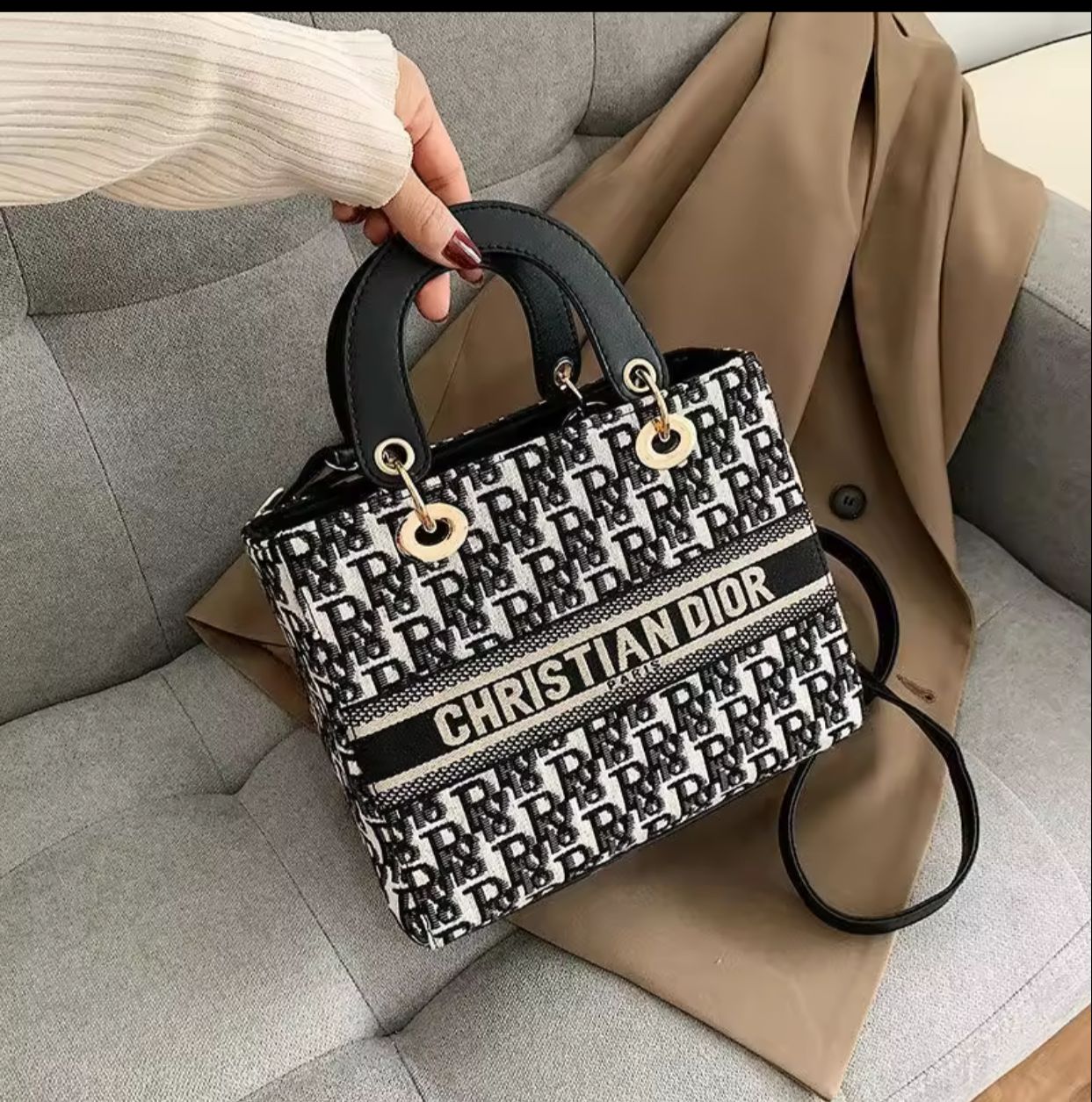 Amazing lady Handbag - AmazingBaba