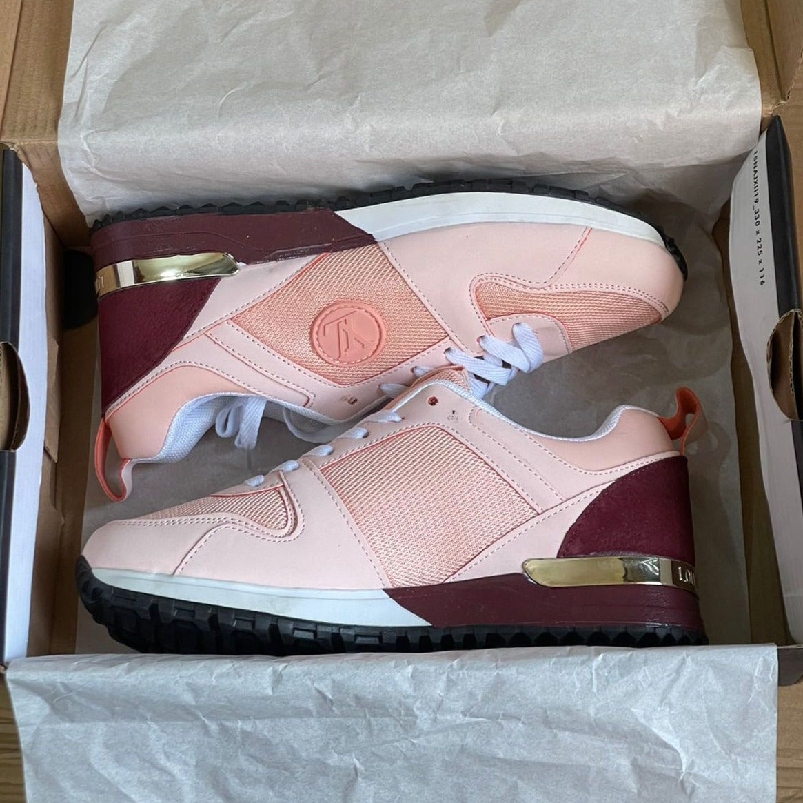 AMAZING SHOES FOR WOMEN - AmazingBaba