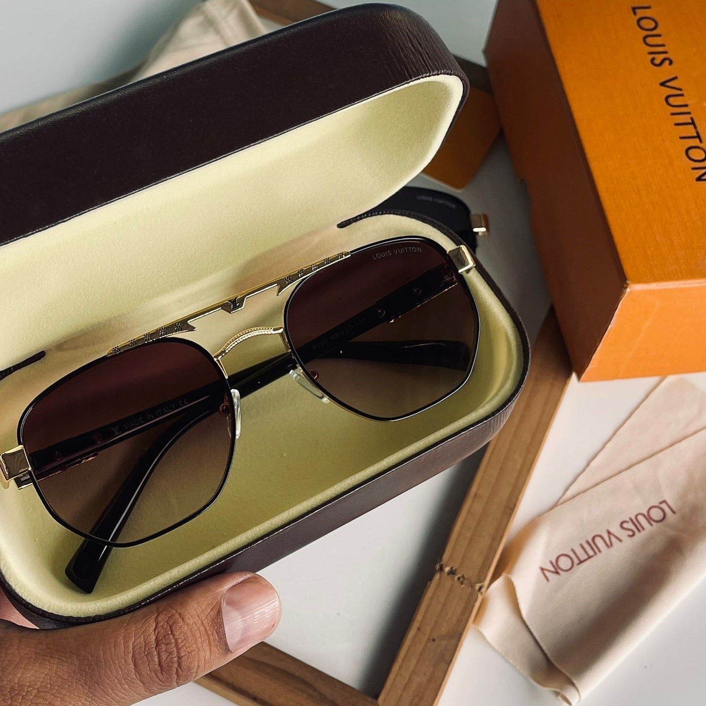 Amazing Lvvv Premium Sunglases - AmazingBaba