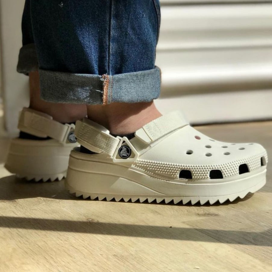 CROCS CLASSIC HIKER CLOG.