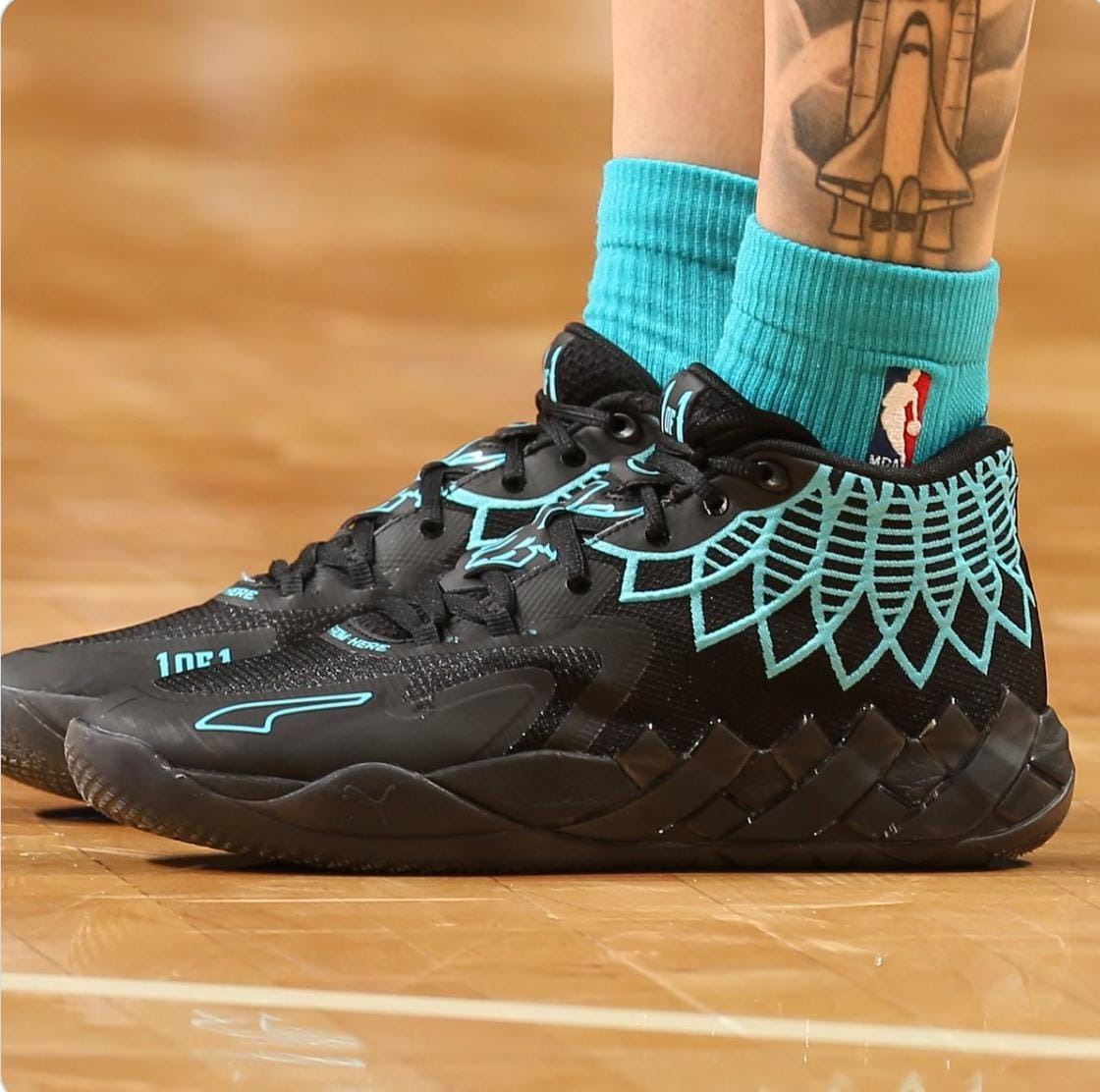 Premium quality Sneakers Shoes - AmazingBaba