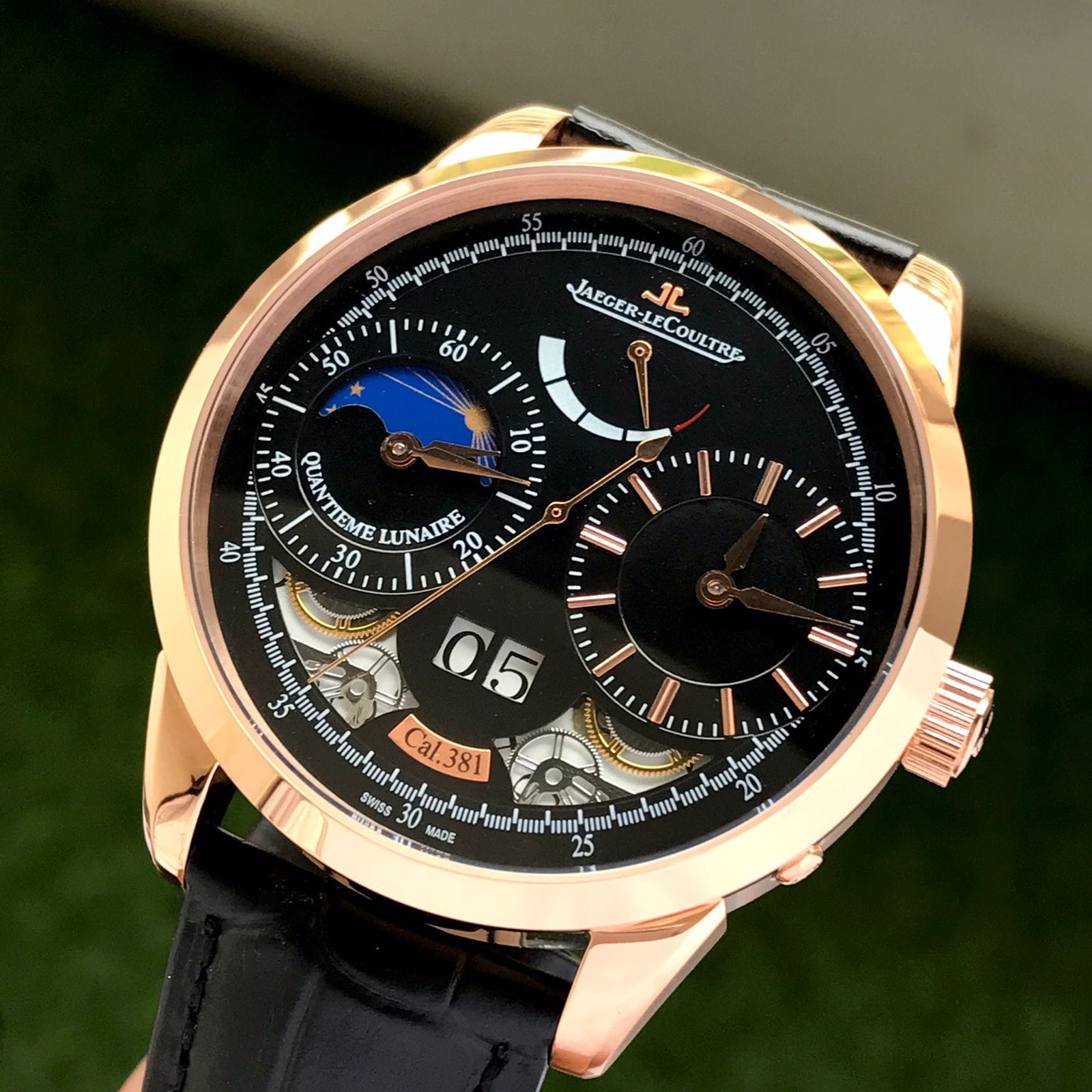 Amazing Jaeger-LeCoultre watch - AmazingBaba