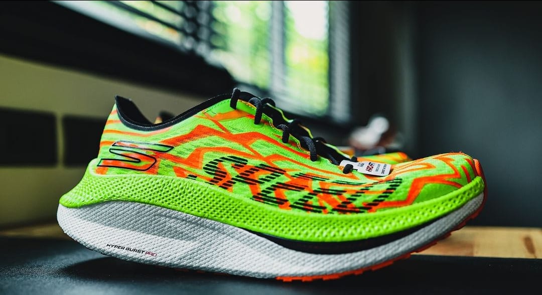 SKECHER GO RUN SPEED BEAST GREEN