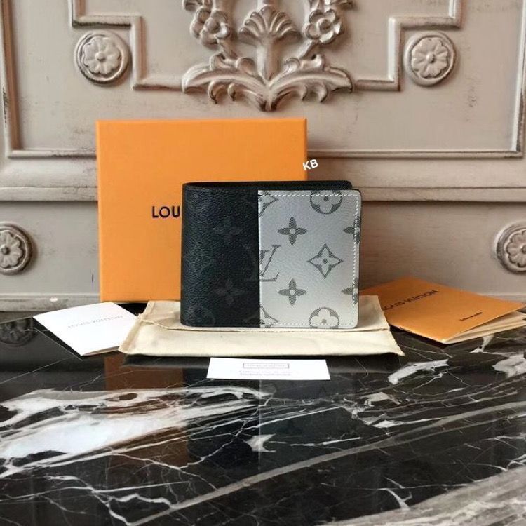 LV WALLET