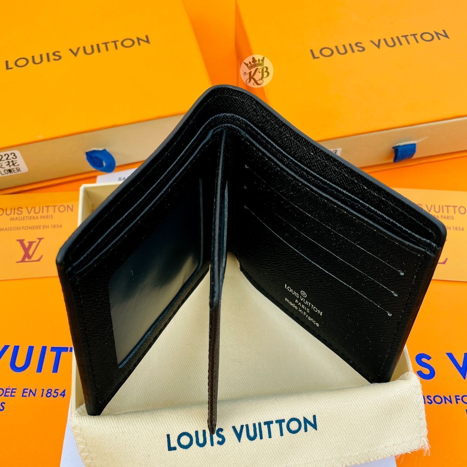 LV WALLET