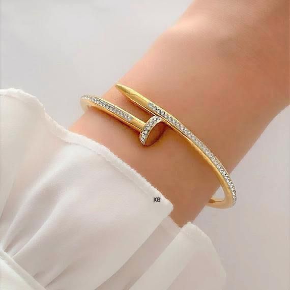 Luxury ctr premium women bracelet