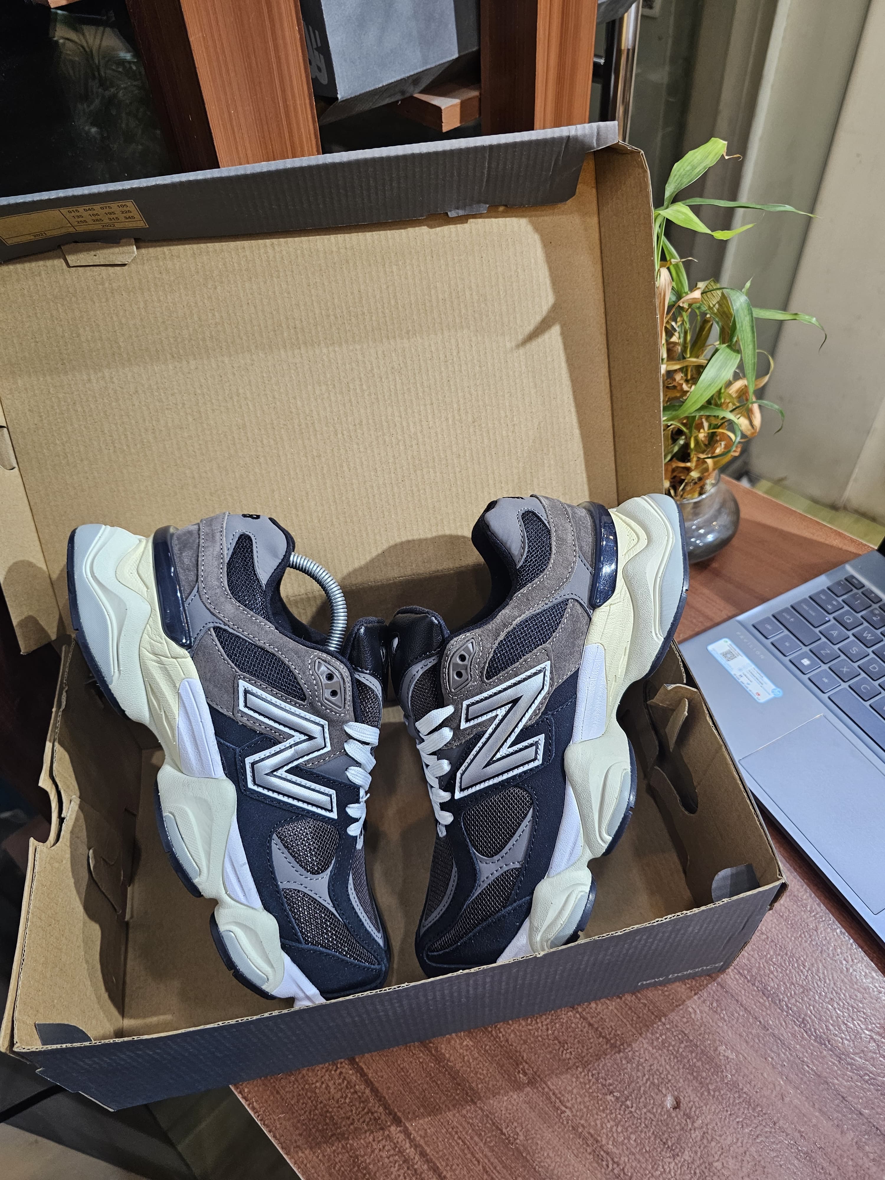 Nb 9060 black brown shoes