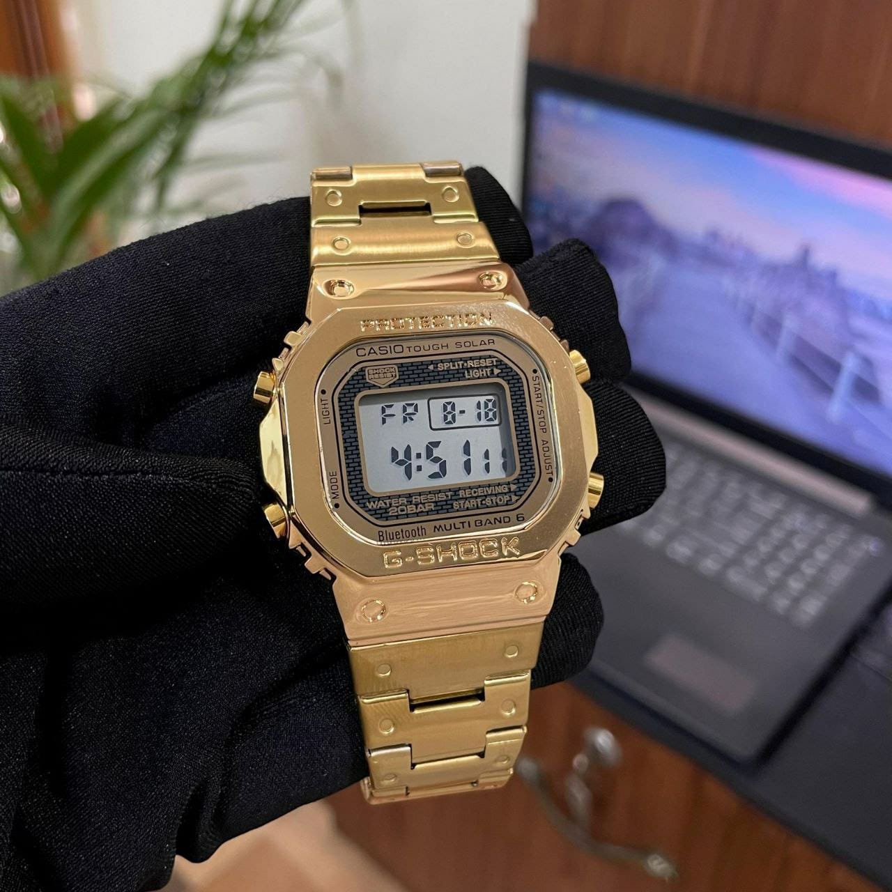 Luxury Casio unisex watch