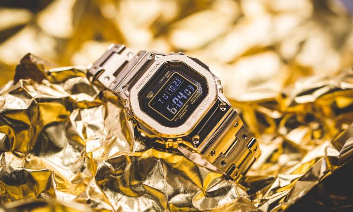 Luxury Casio unisex watch