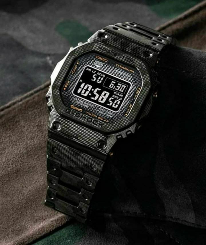 Luxury Casio unisex watch