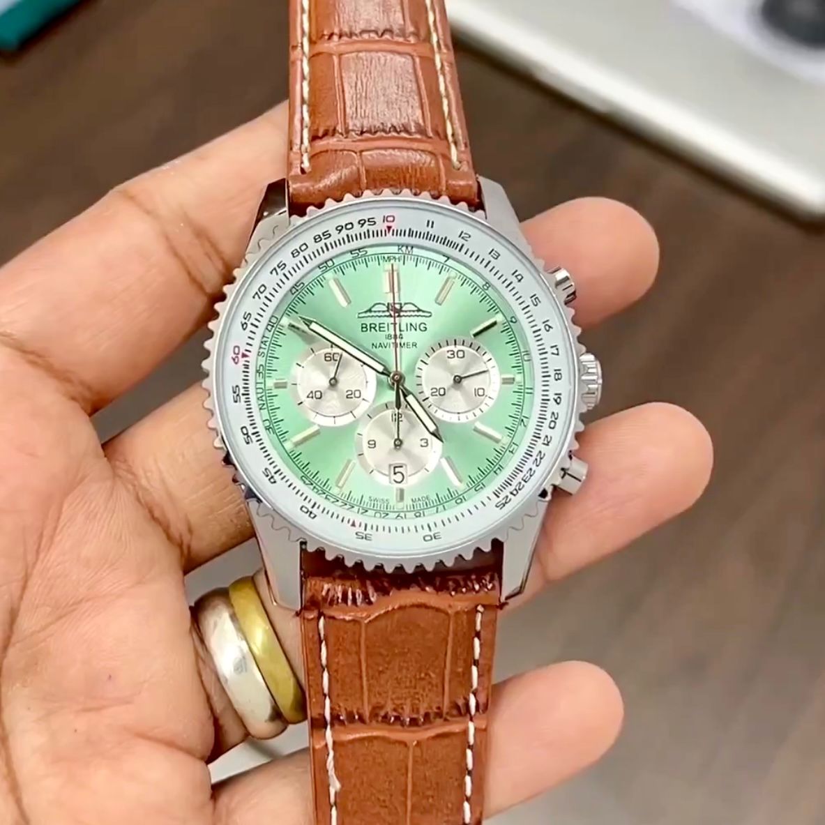 LIXURY Breitling Navitimer