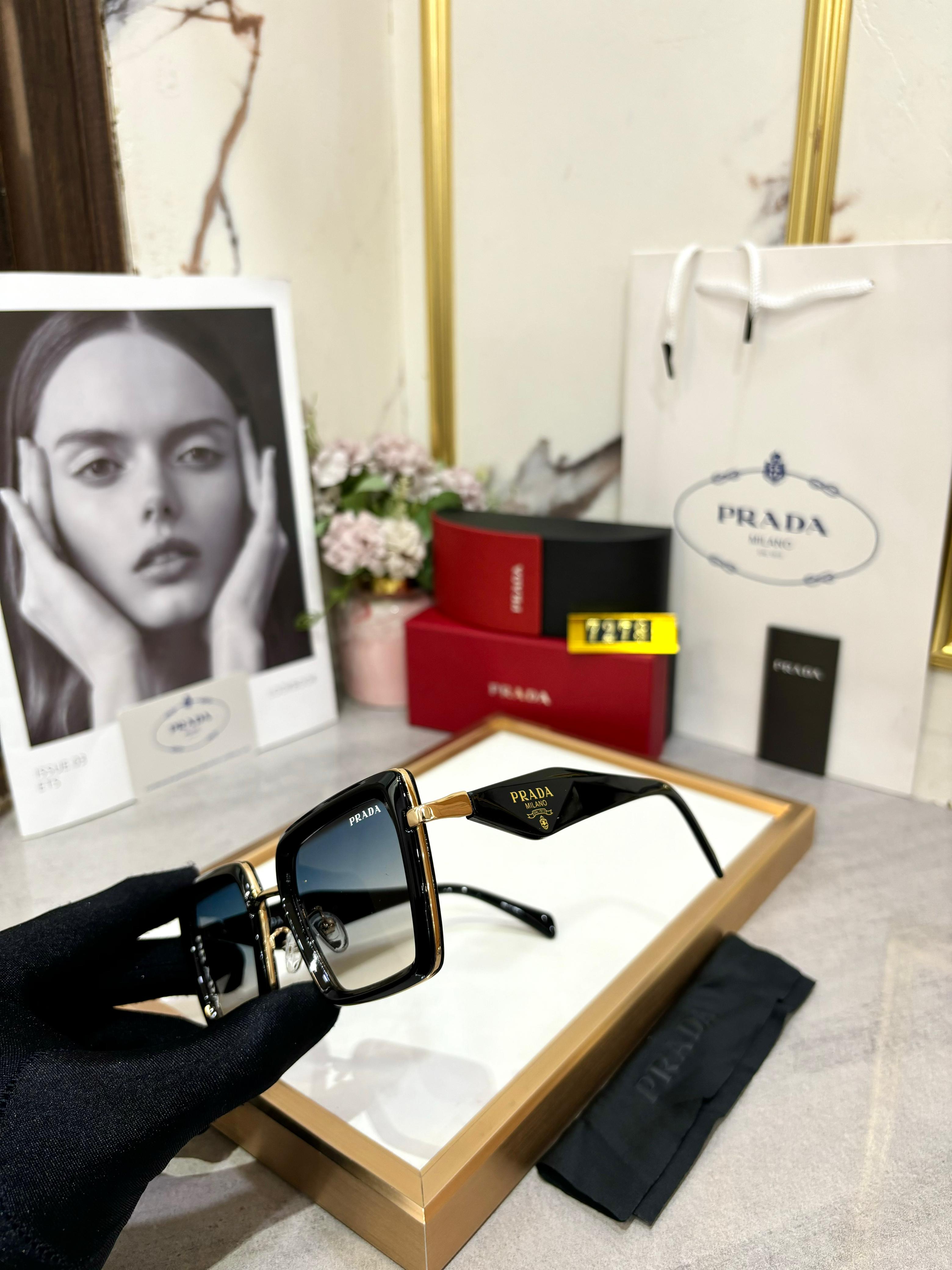 LUXURY PRADA SUNGLASSES