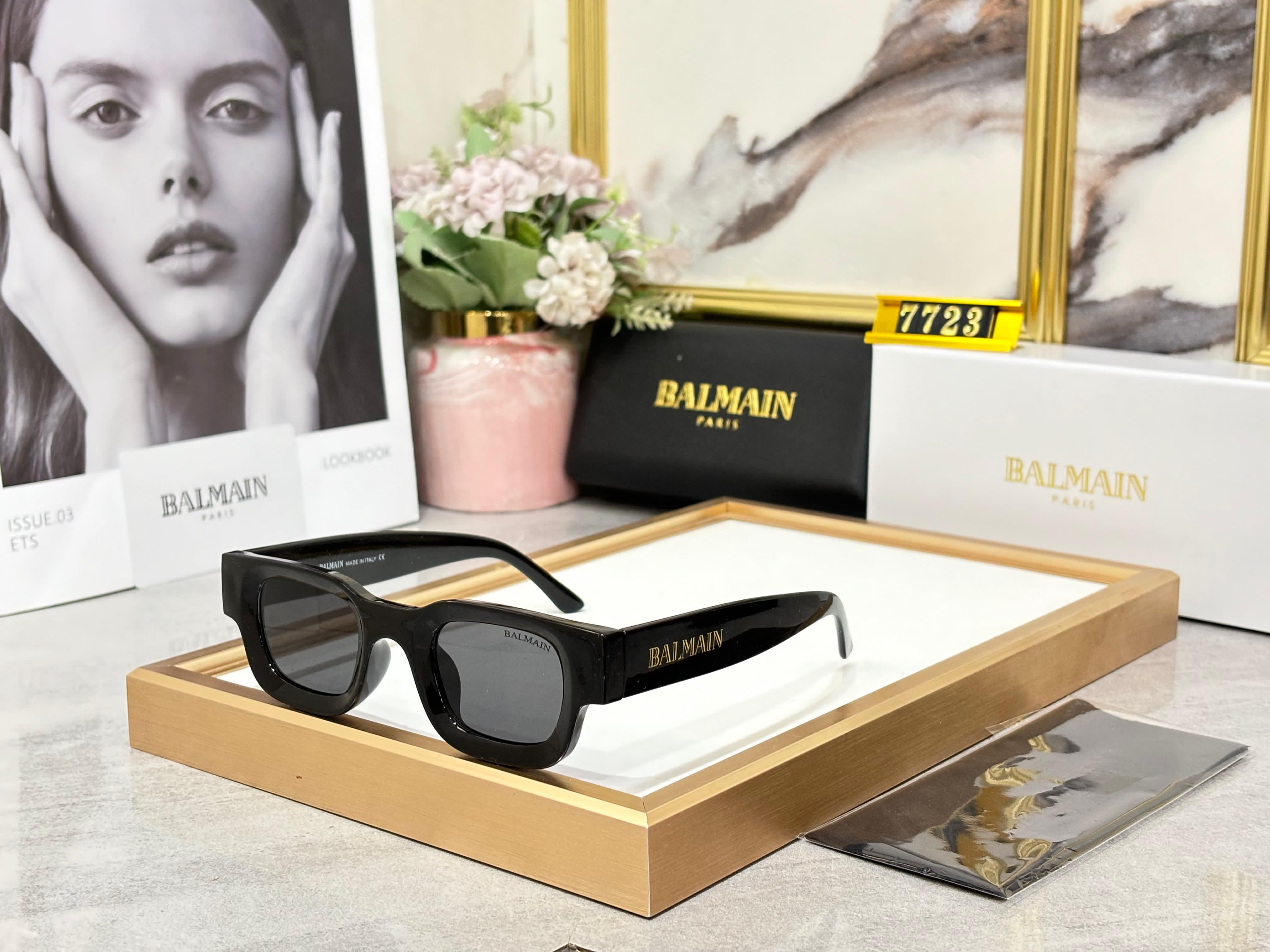 BURBERRY SUNGLASS