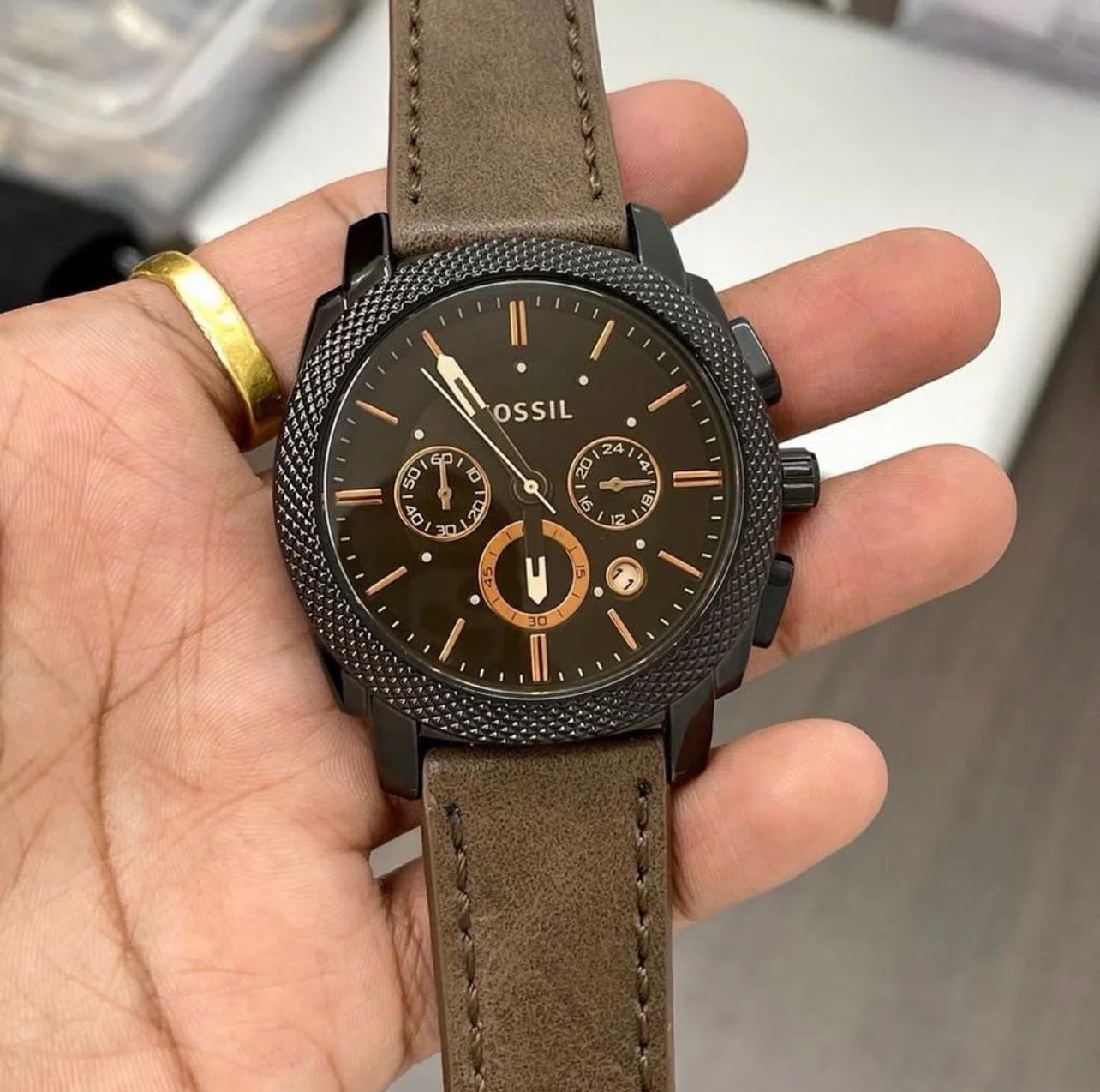FOSSIL BROWN DIAL
