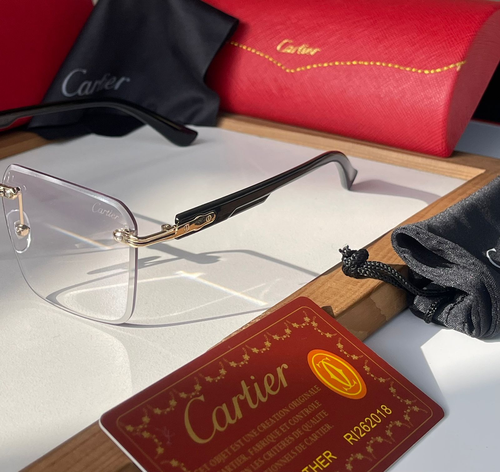 CARTIER-TRANSPARENT LENS