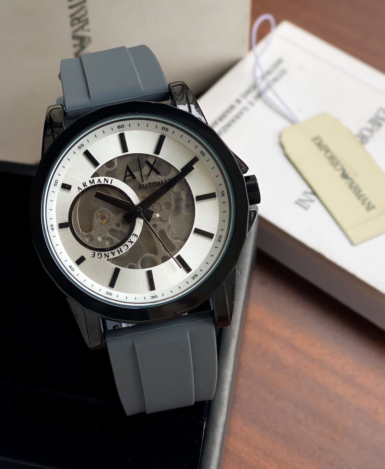 LUXURY Armani exchange