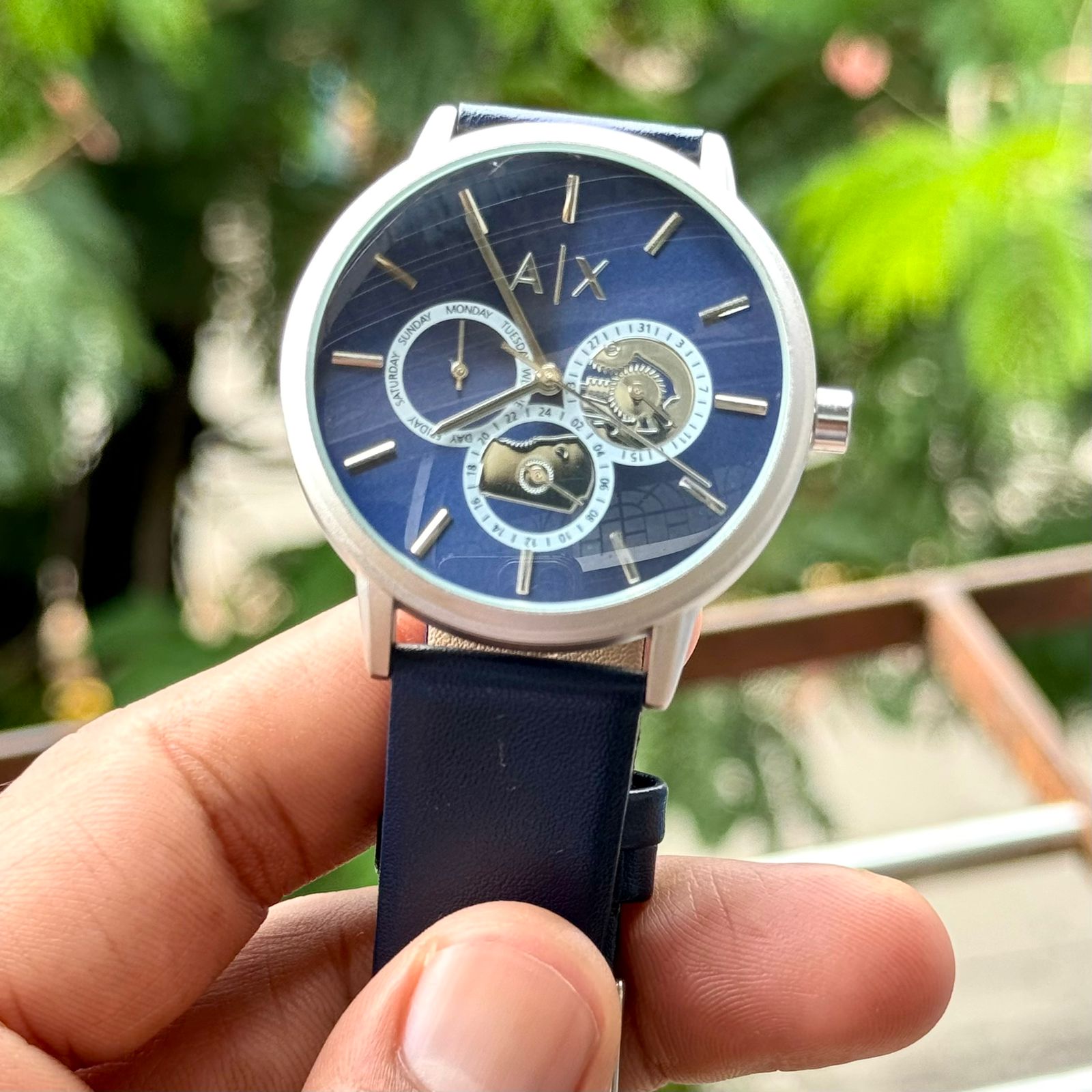 LUXURY Armani exchange