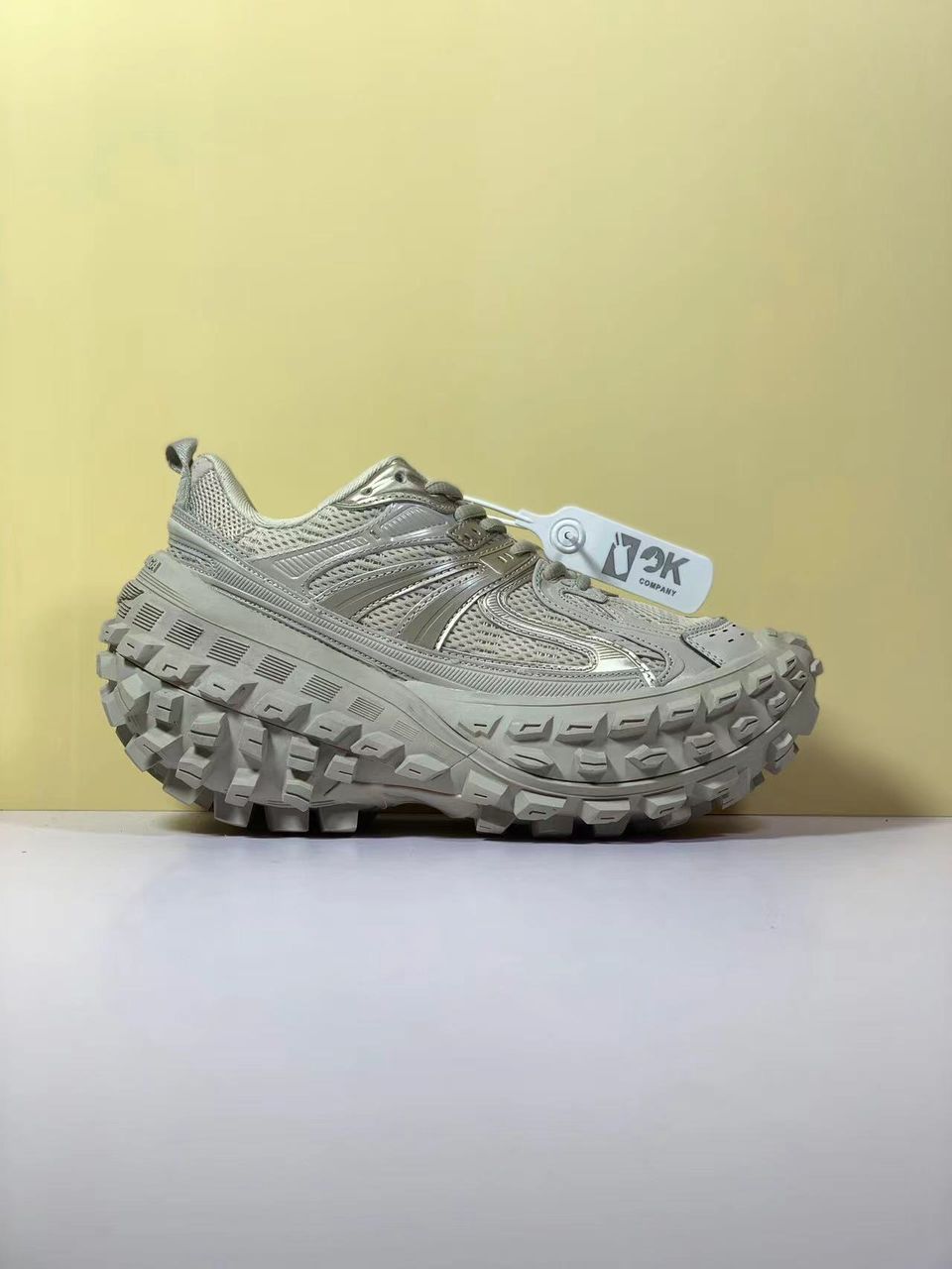 BELENCIAGA DEFENDER SNEAKER