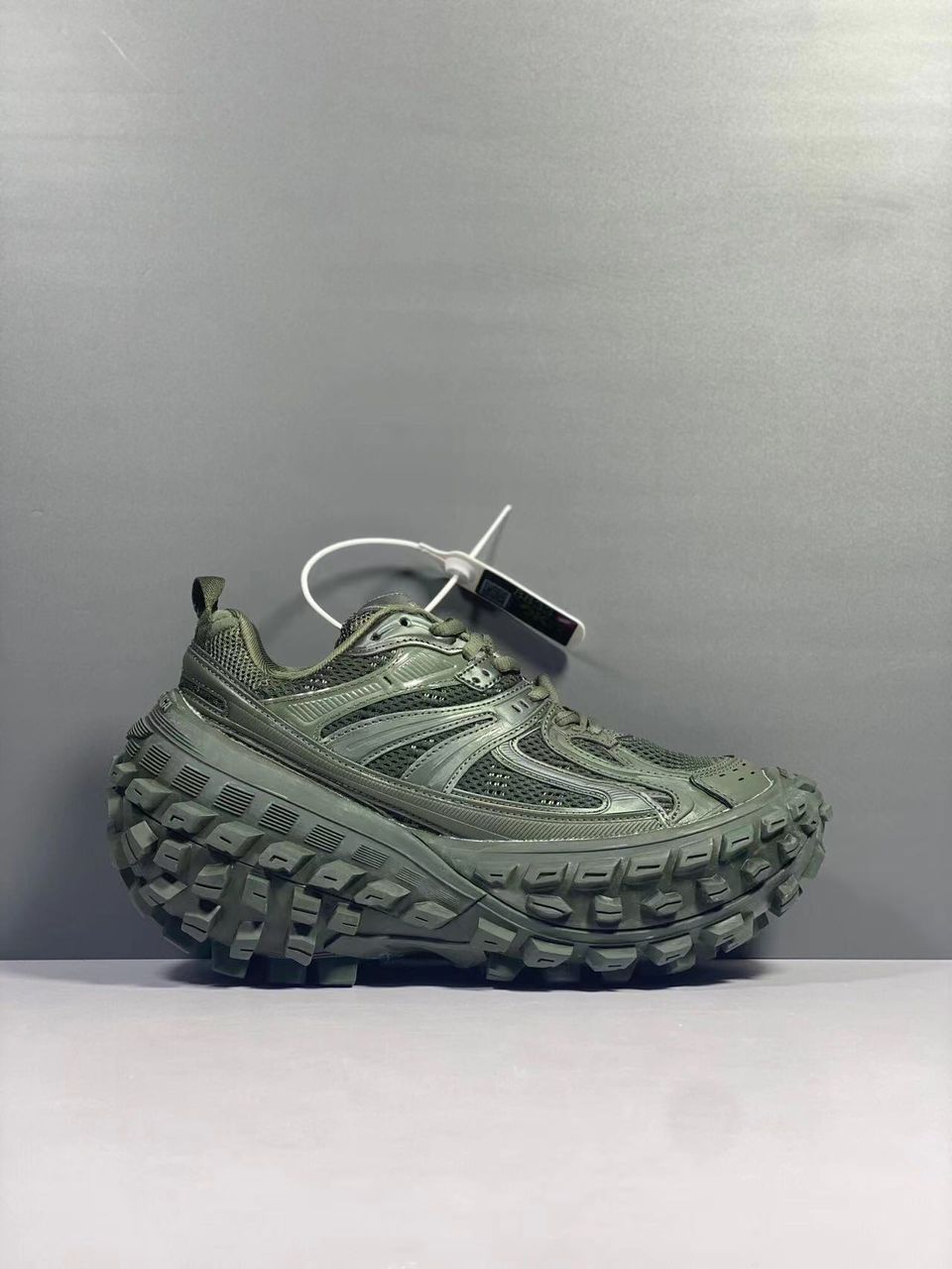 BELENCIAGA DEFENDER SNEAKER