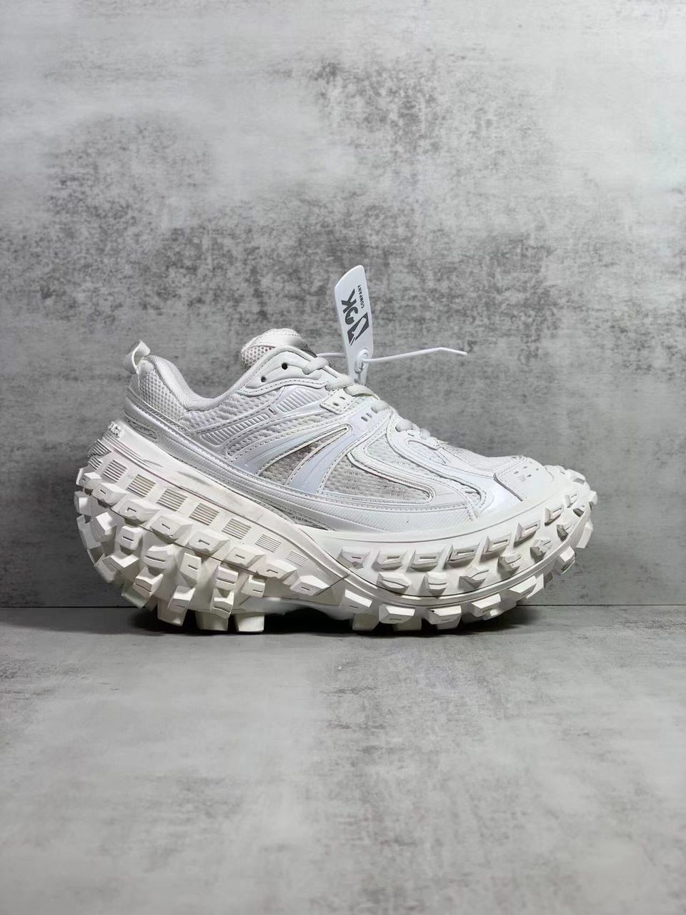 BELENCIAGA DEFENDER SNEAKER