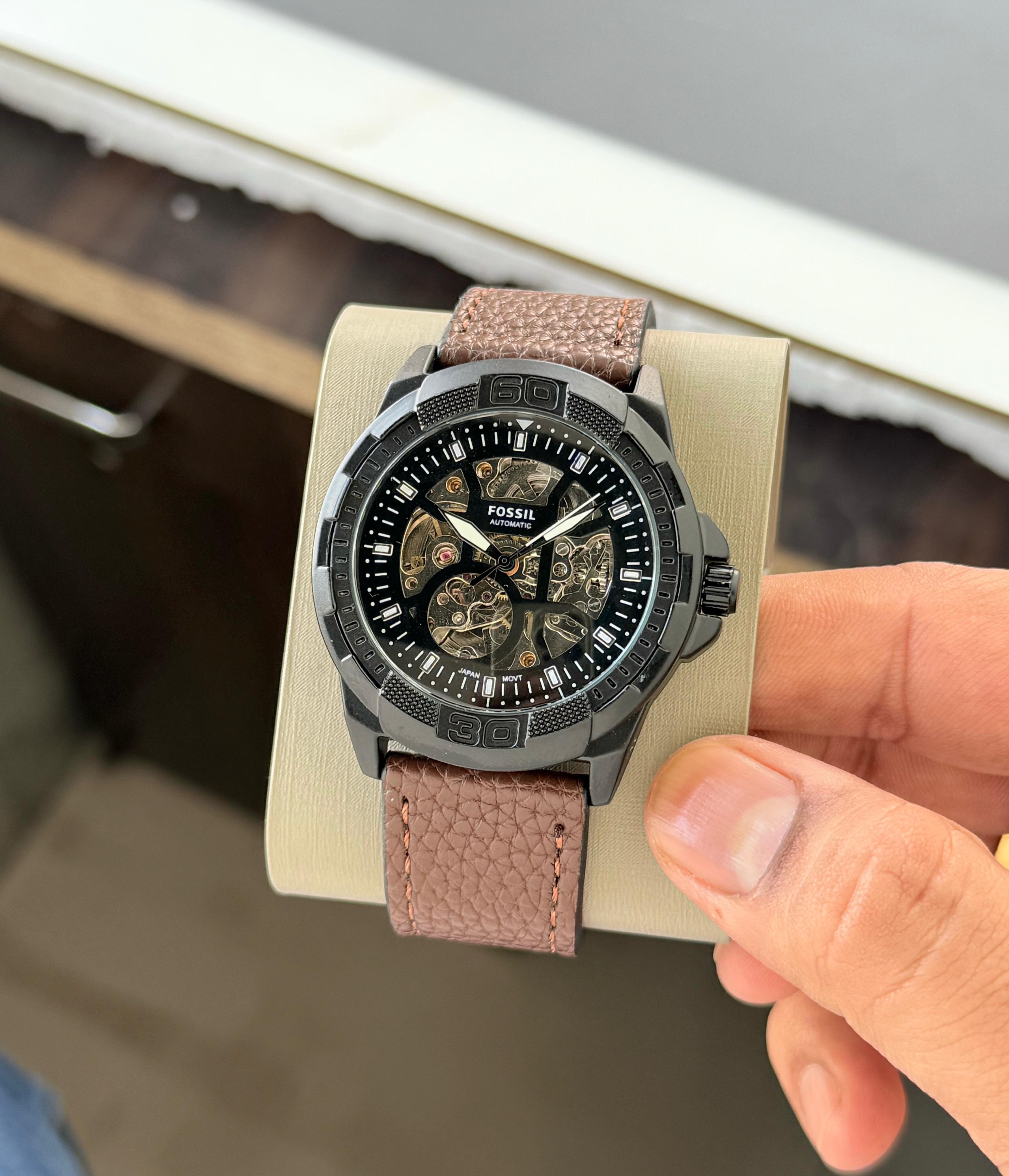 Luxury t Sports Men's watch