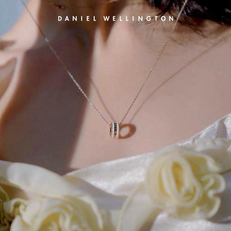 Elegant Satin White-Inspired Necklace