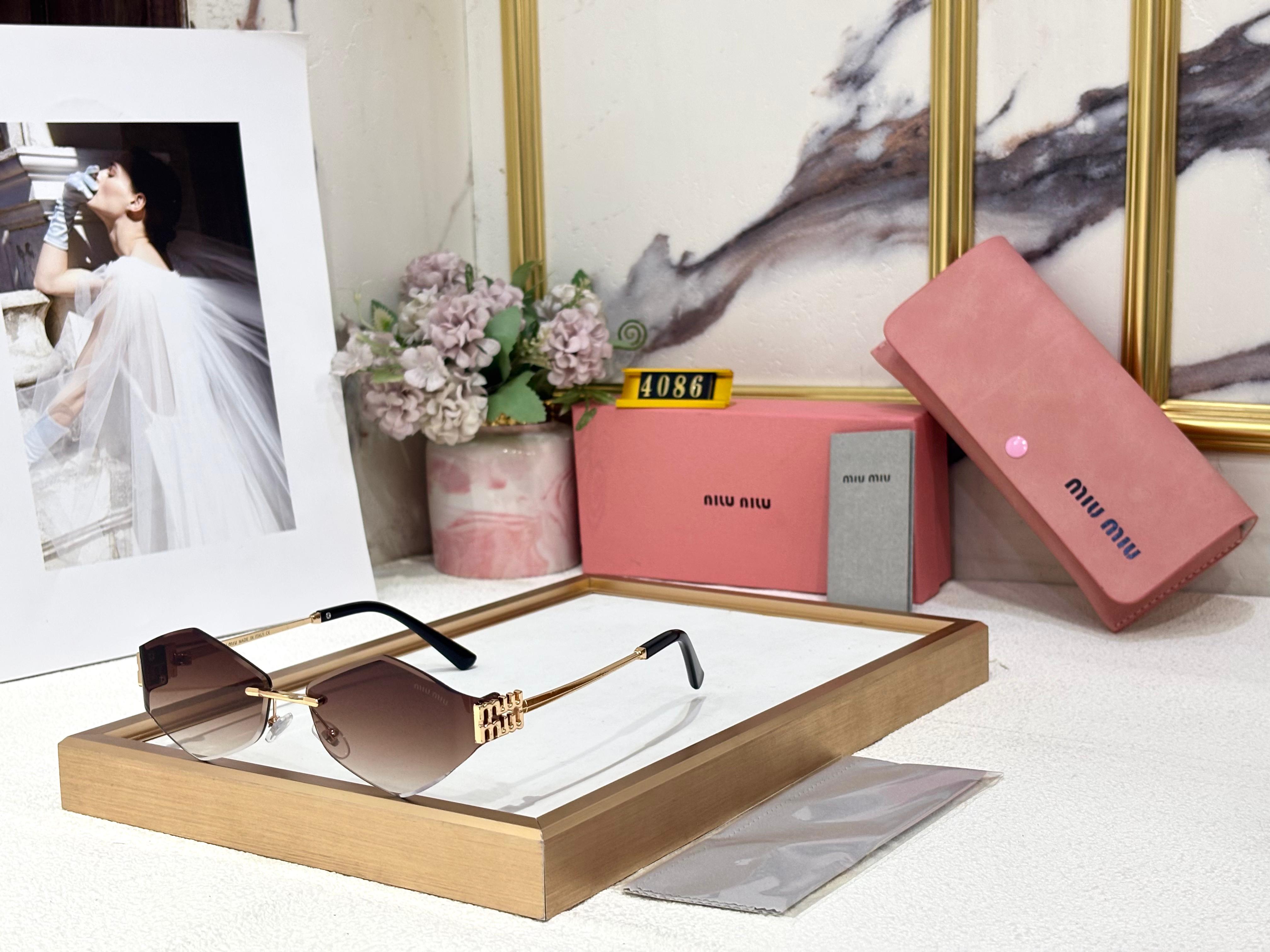 Women's UV-Protected Sunglasses