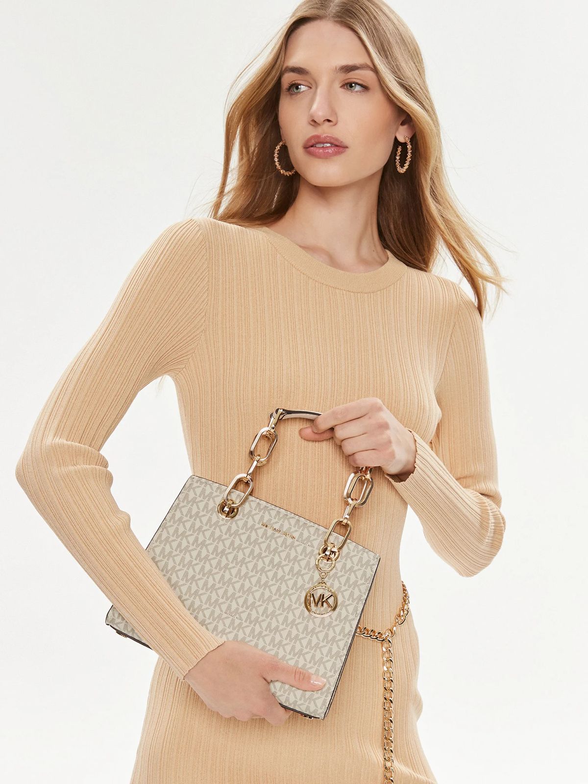 Mk cynthia signature bag