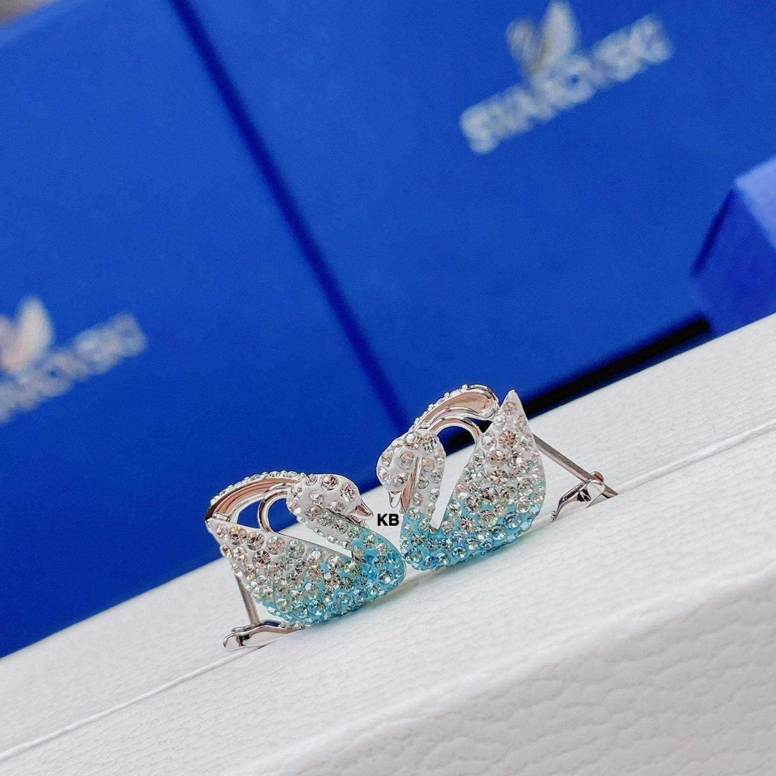 Swarovski iconic pierced earning