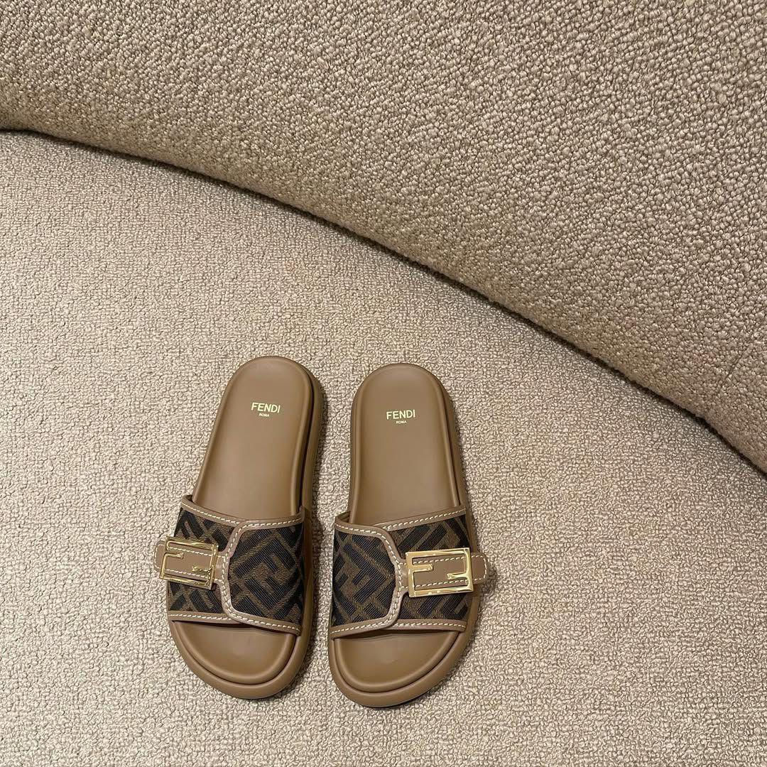 Fendi Slides