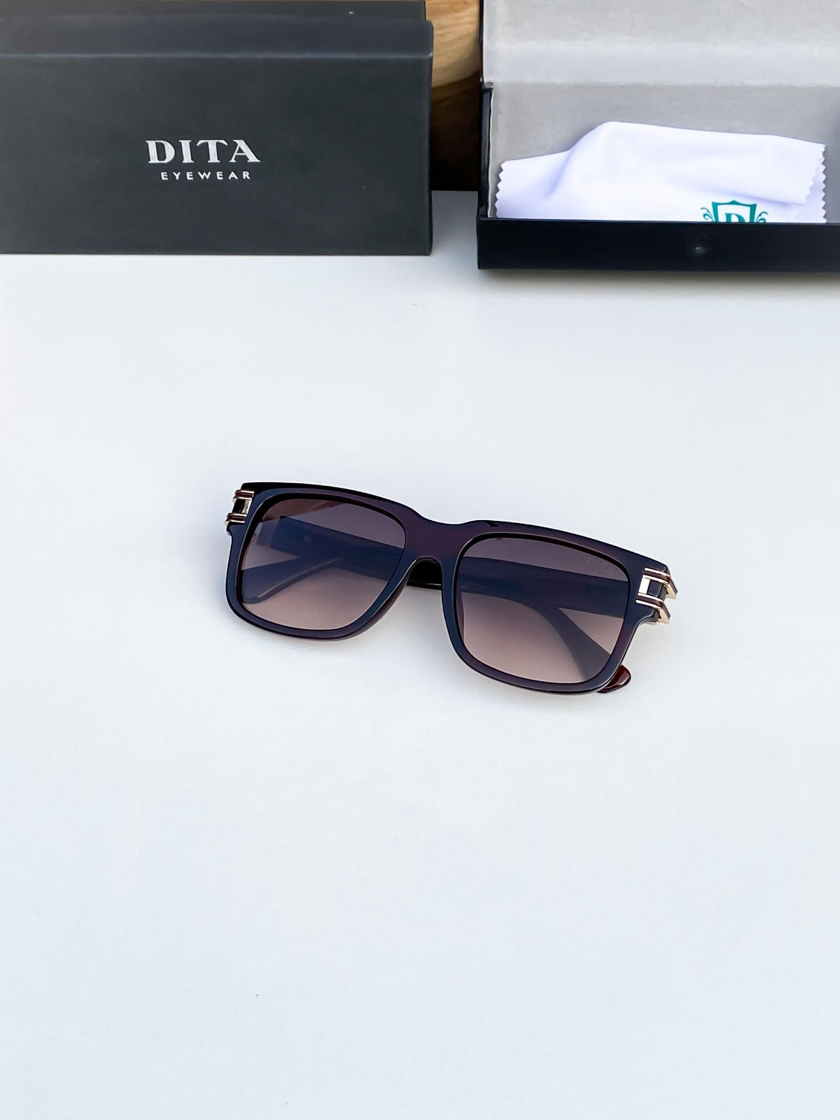 Deta Men's Sunglasses