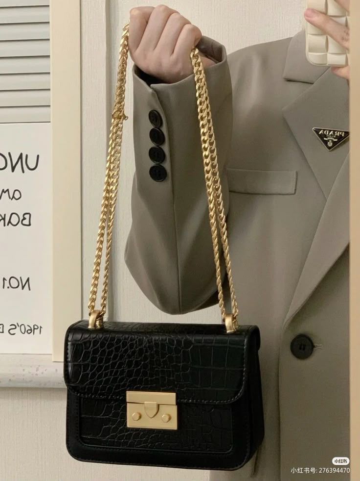 C & k Croco slings bag