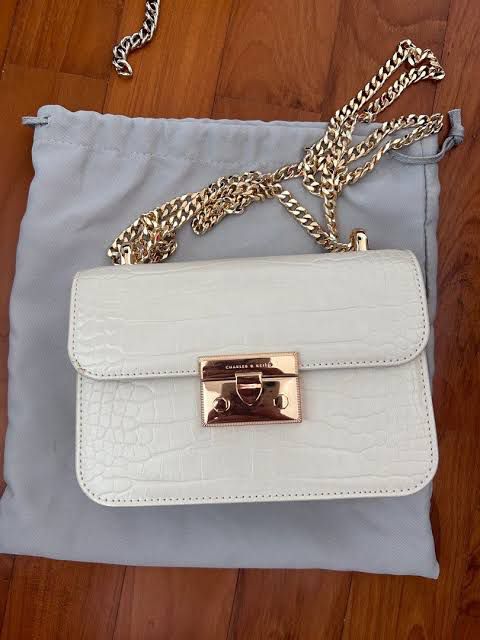 C & k Croco slings bag