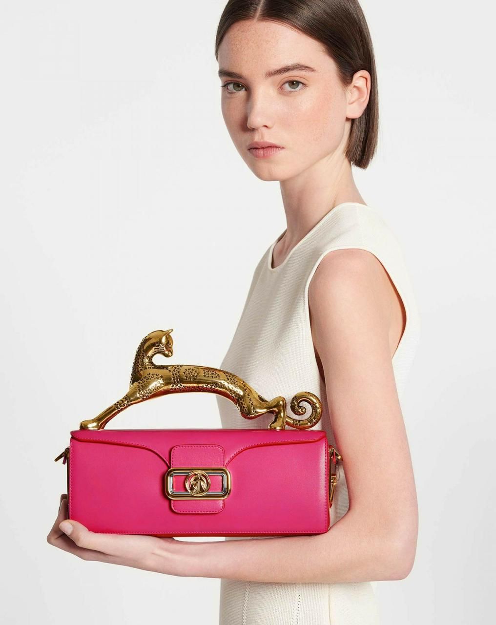 Pencil cat leather bag