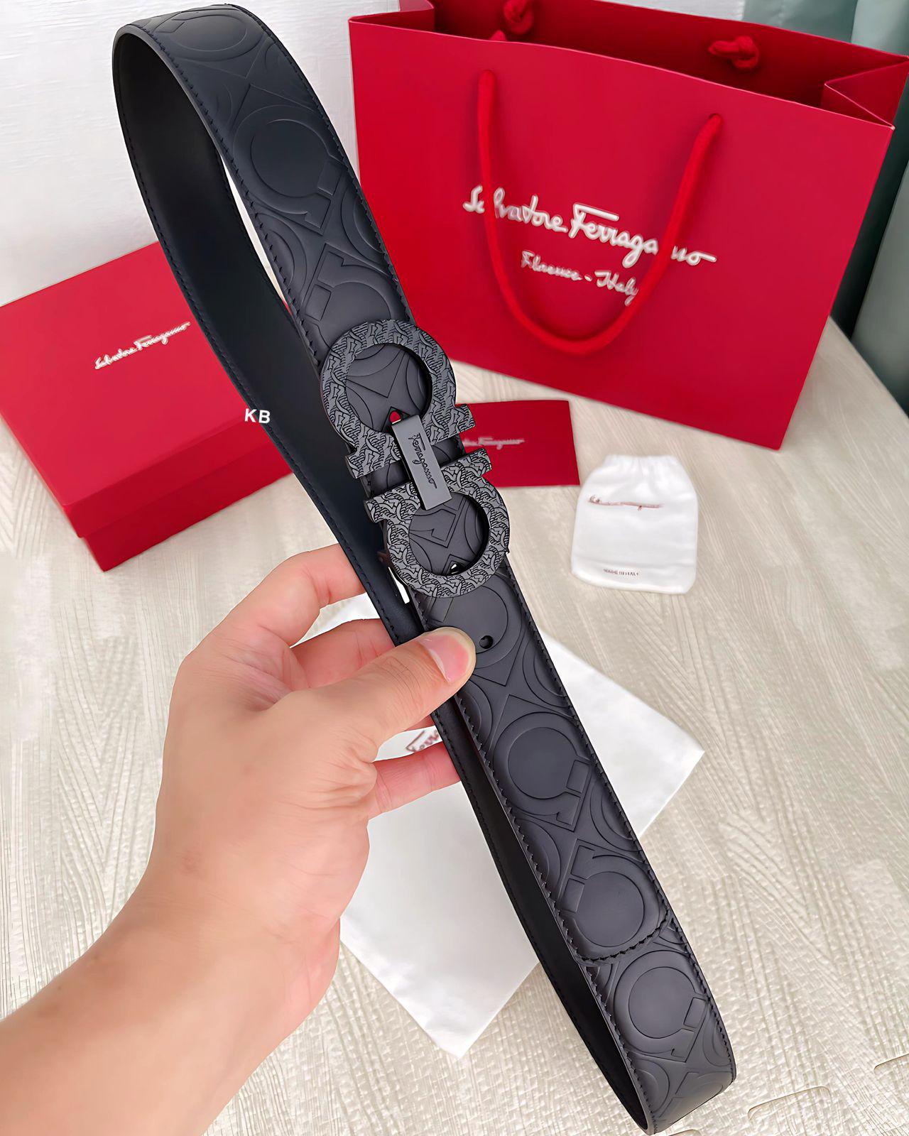 Luxury Ferragamo unisex reversible belt