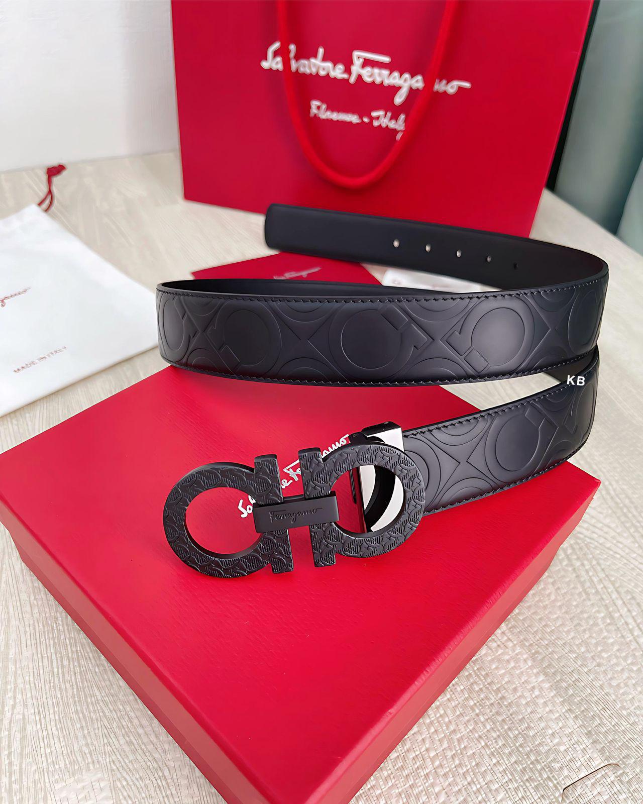 Luxury Ferragamo unisex reversible belt
