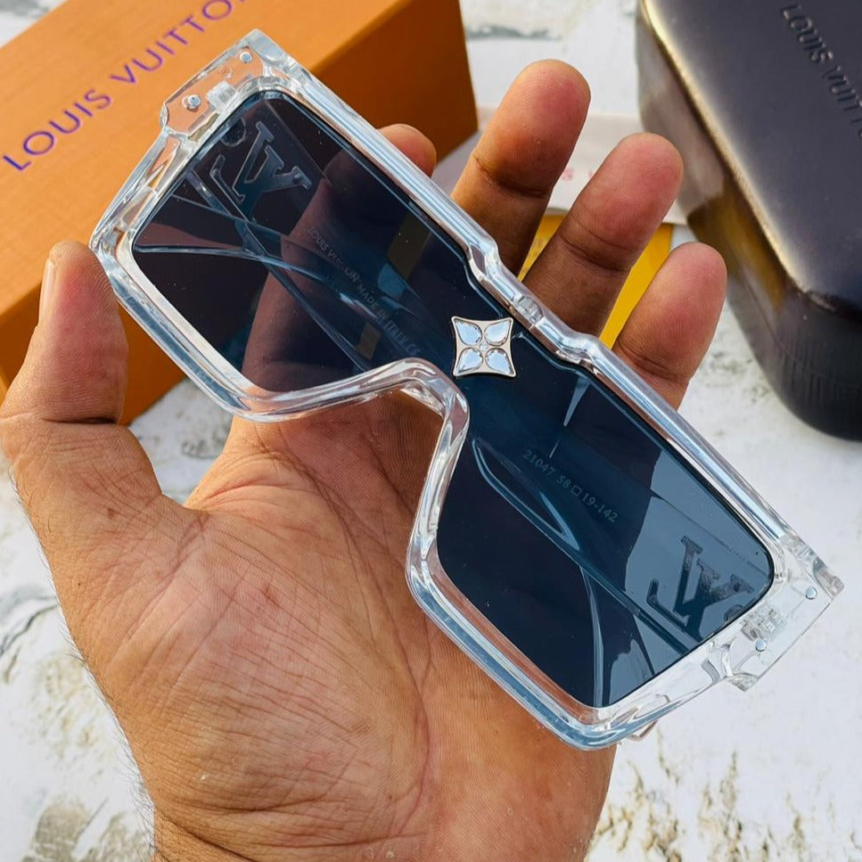 Amazing stylish pair of sunglasses - AmazingBaba