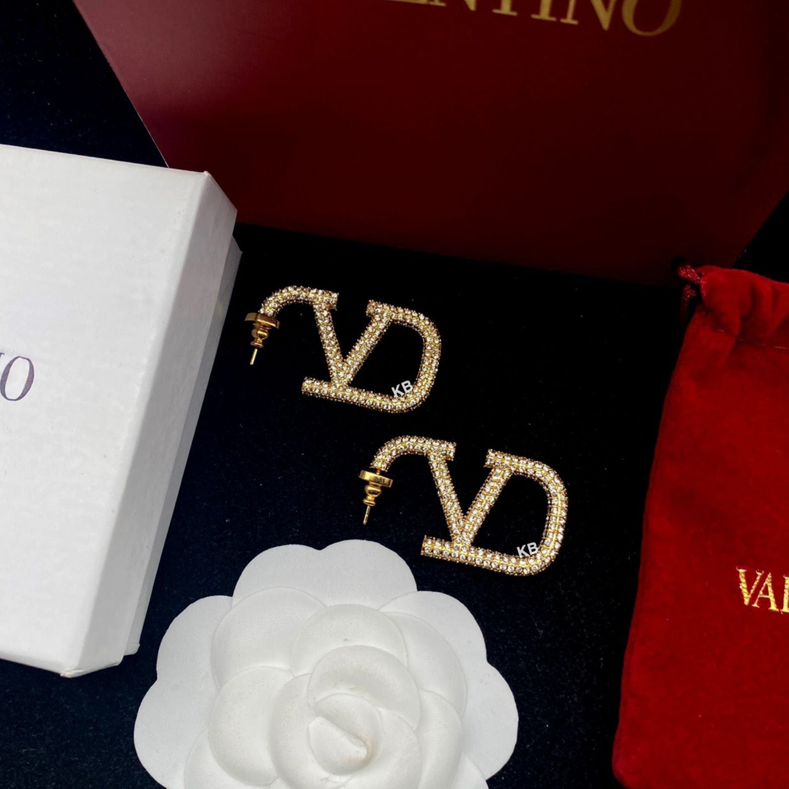 Amazing VLogo Signature Metal Earring - AmazingBaba