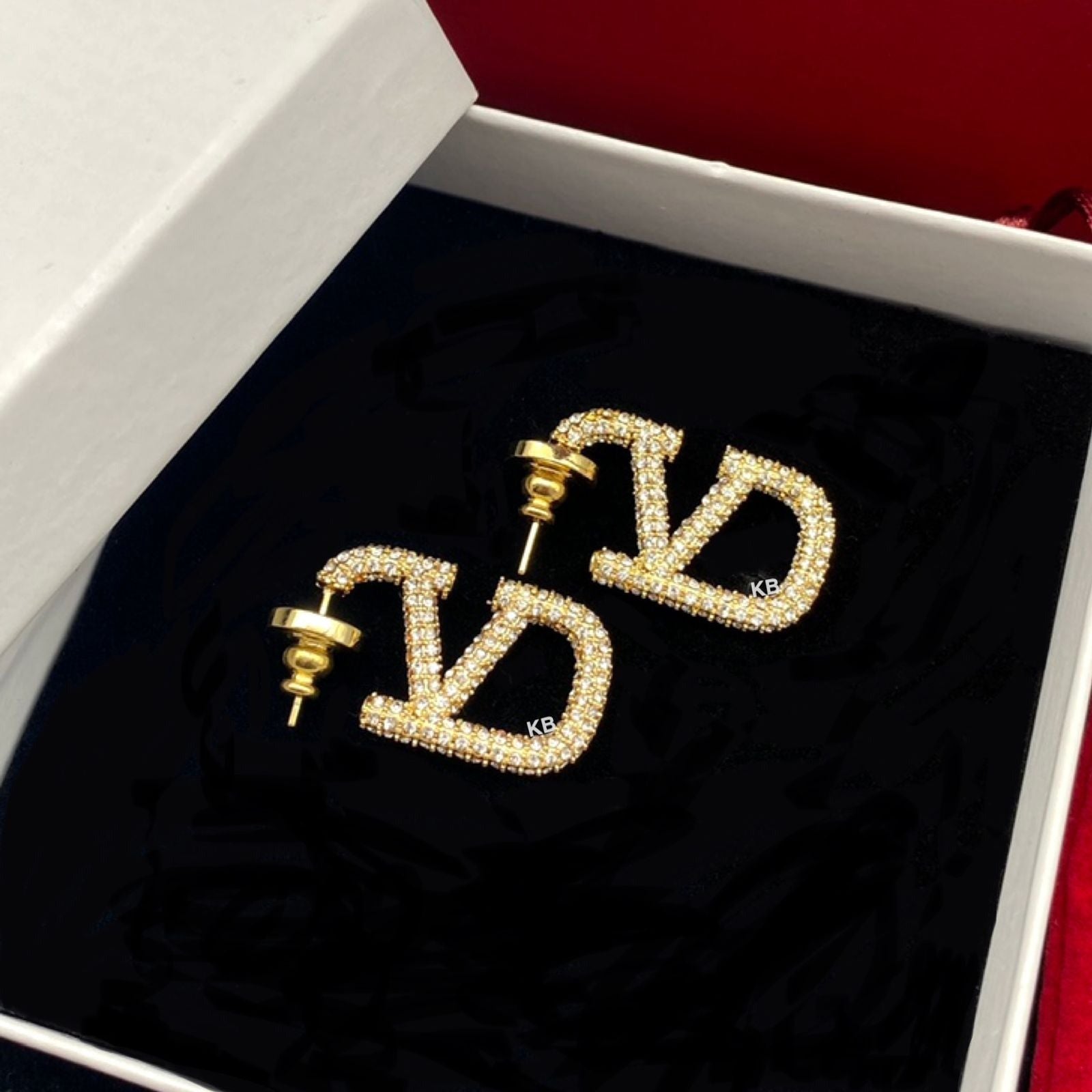 Amazing VLogo Signature Metal Earring - AmazingBaba