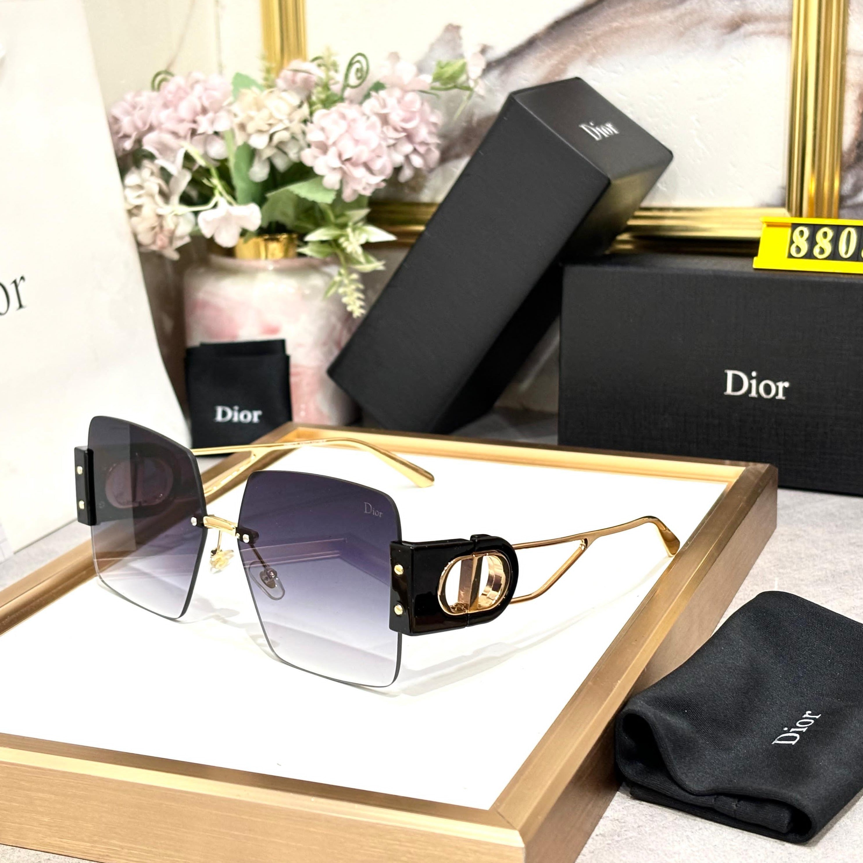 Amazing dor Premium women sunglasses