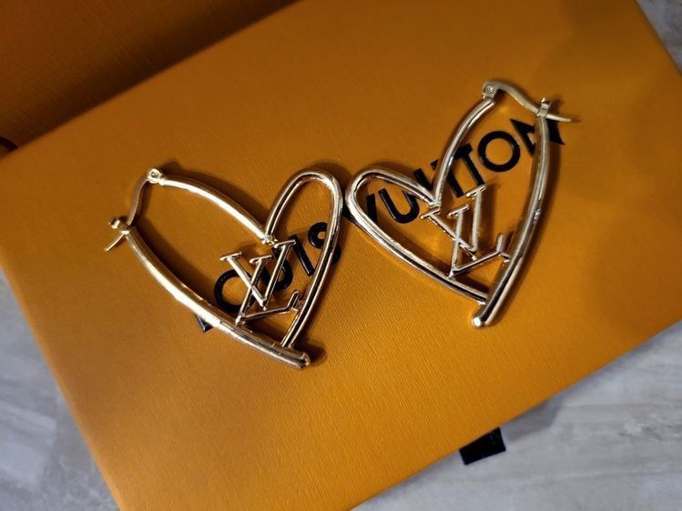 Heart shape earrings - AmazingBaba