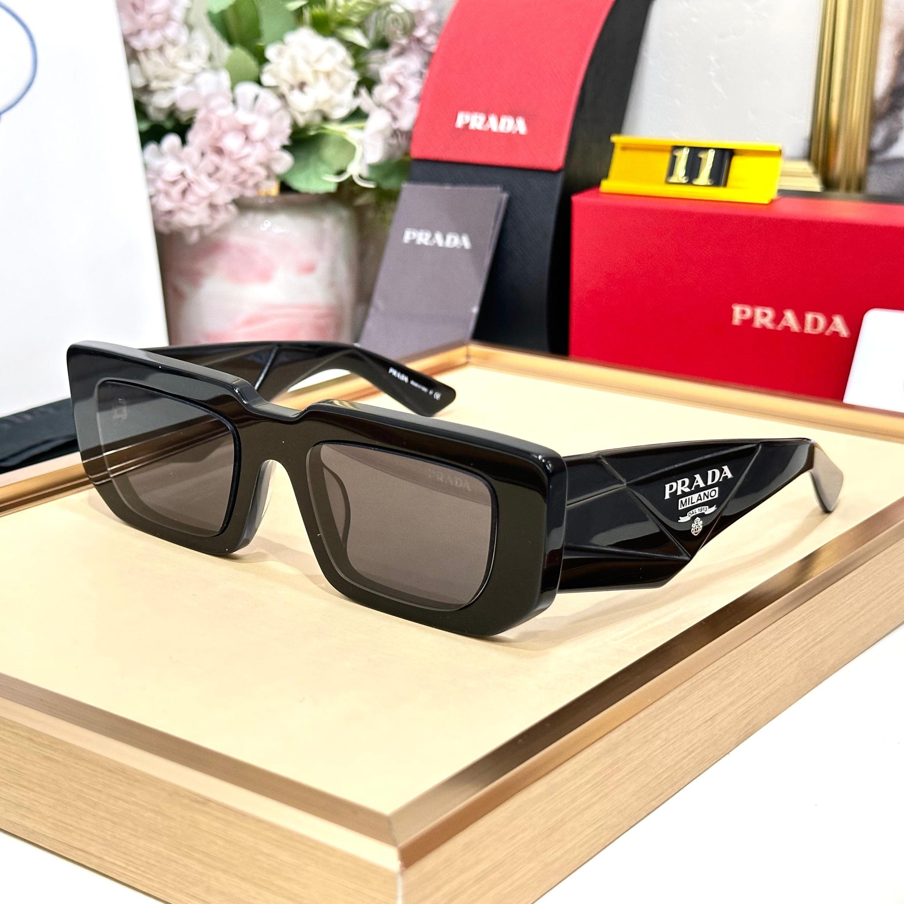 Pr Premium Quality Unisex Sunglasses - AmazingBaba