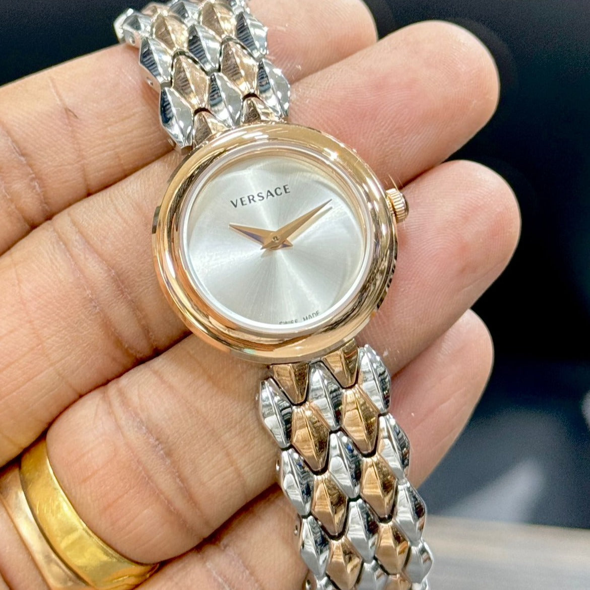 Amazing vsache high quality lady watch