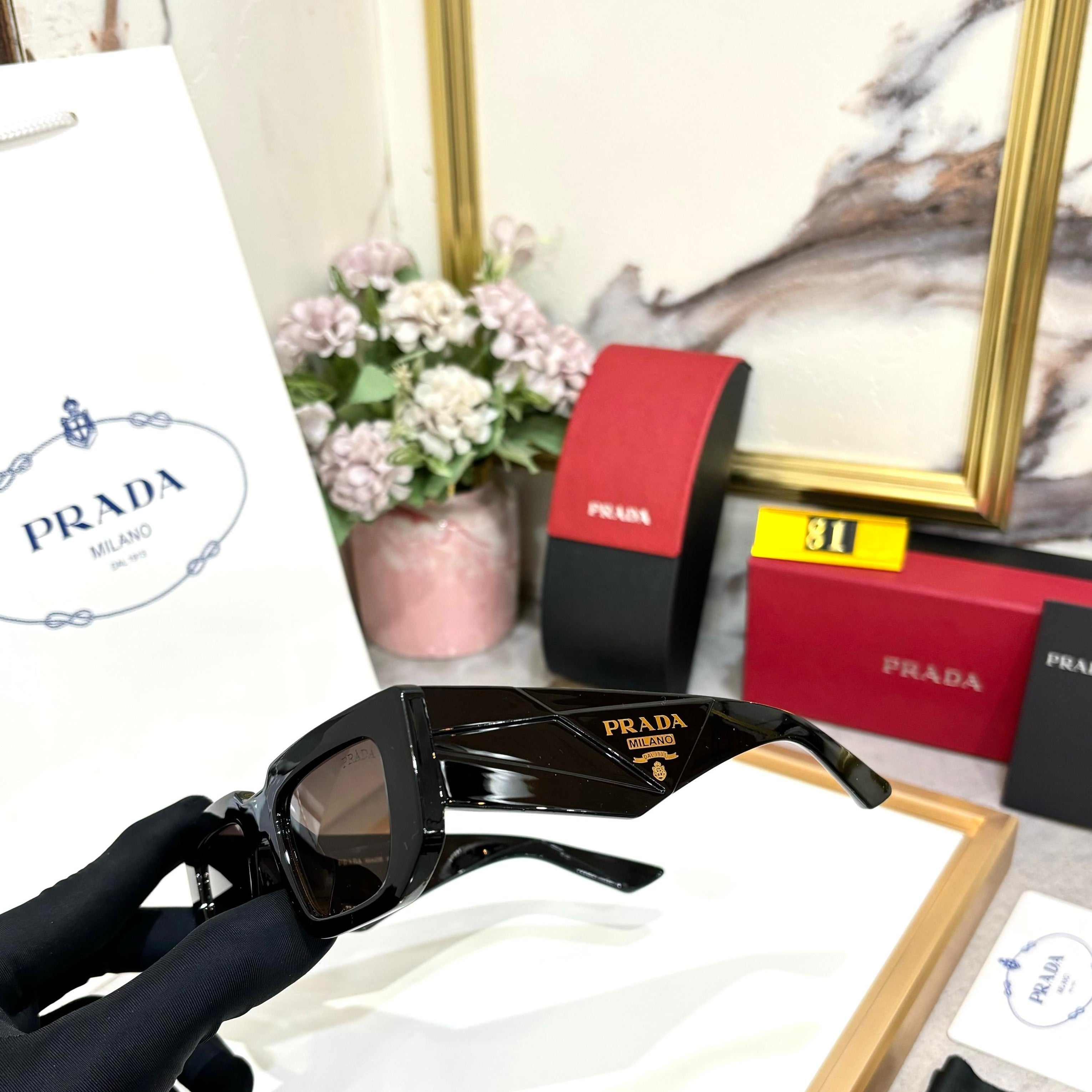 Amazing Prd Uv protected woman sunglasses