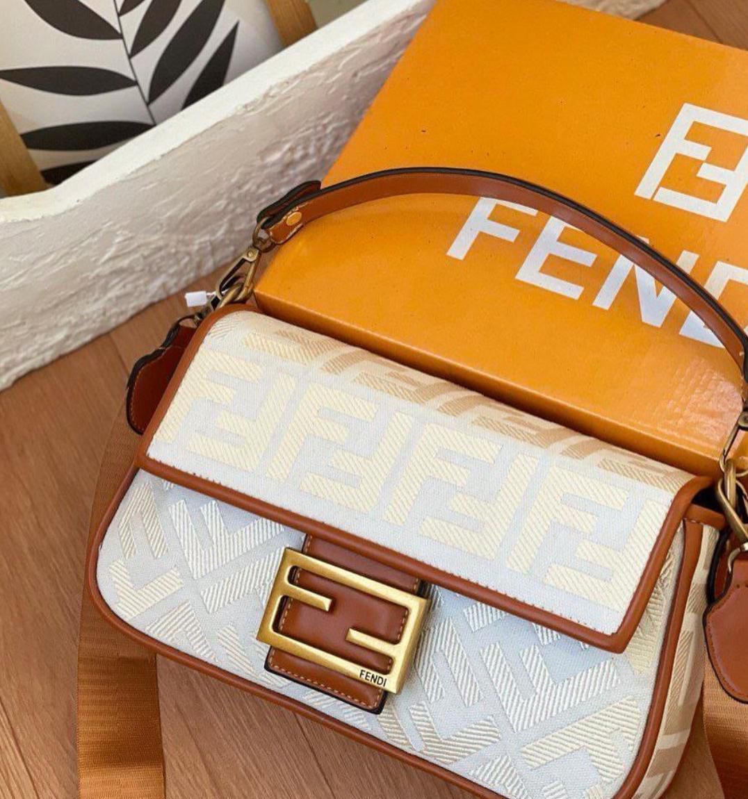 Luxury Handbag – Fendi Baguette Model