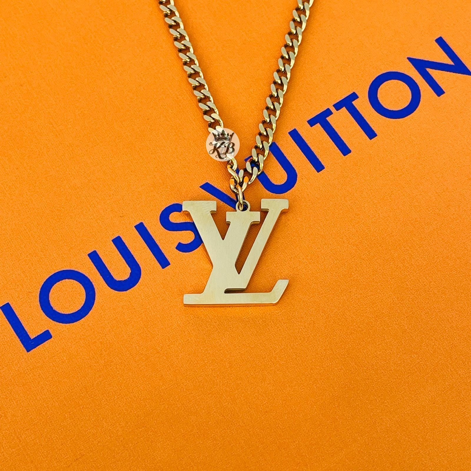 Amazing lv premium quality necklace