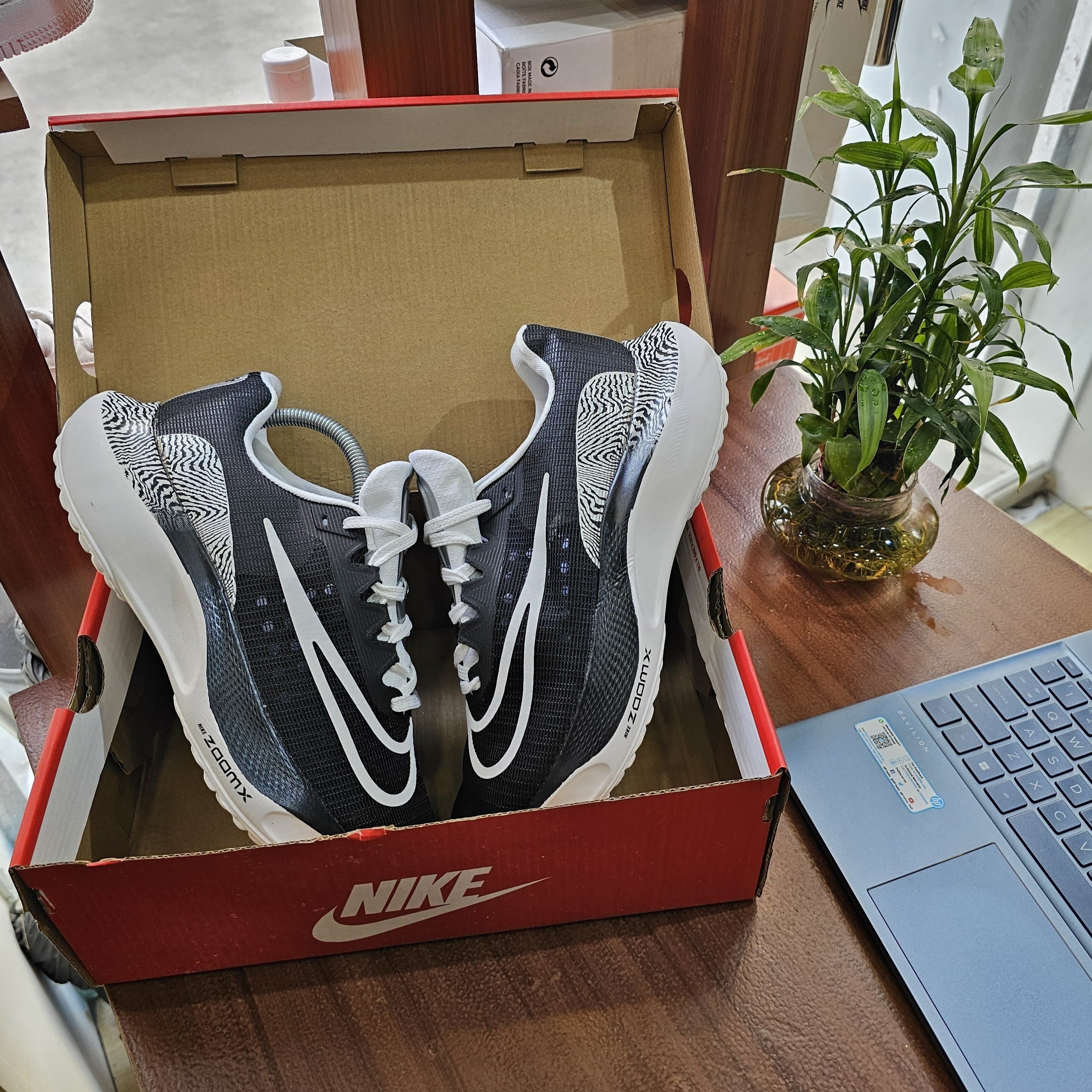 Amazing nk fly 5 black shoes